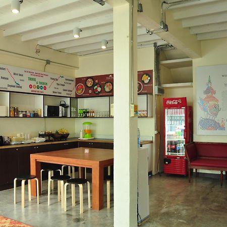 Sabye Club Hostel Bangkok Luaran gambar